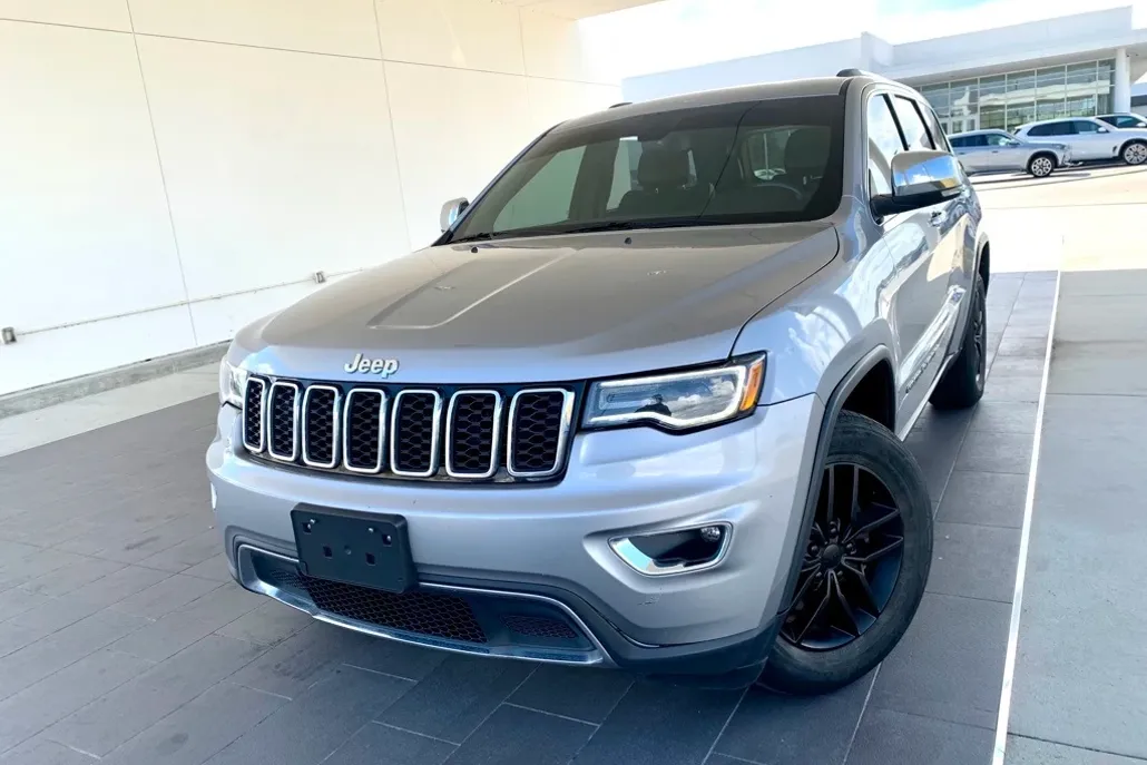 2019 Jeep Grand Cherokee Limited photo 1