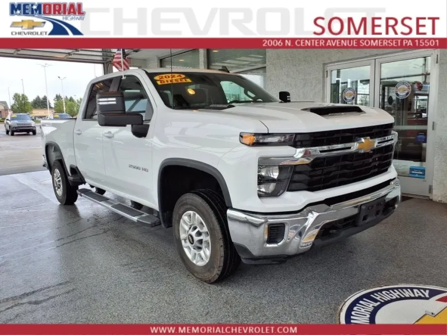 2024 Chevrolet Silverado 2500HD LT photo 1