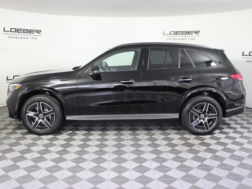 2026 Mercedes Benz GLC 300 4MATIC photo 1