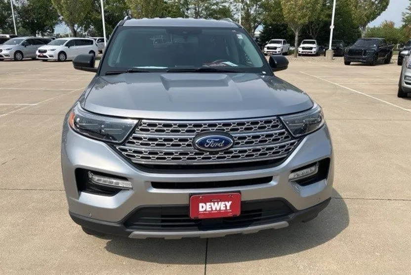 2023 Ford Explorer Limited photo 1