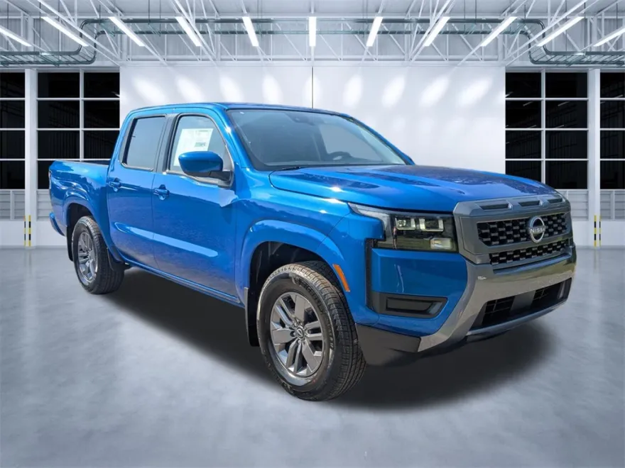 2026 Nissan Frontier Crew Cab SV photo 1