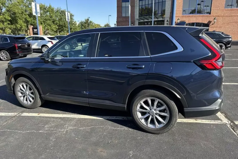2023 Honda CR-V EX photo 1