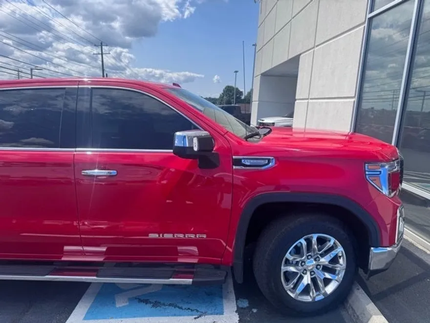 2021 Gmc Sierra 1500 SLT photo 1