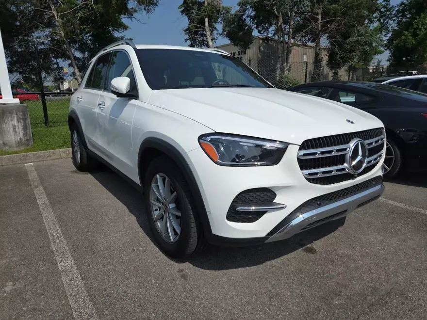 2024 Mercedes Benz GLE 450e photo 1