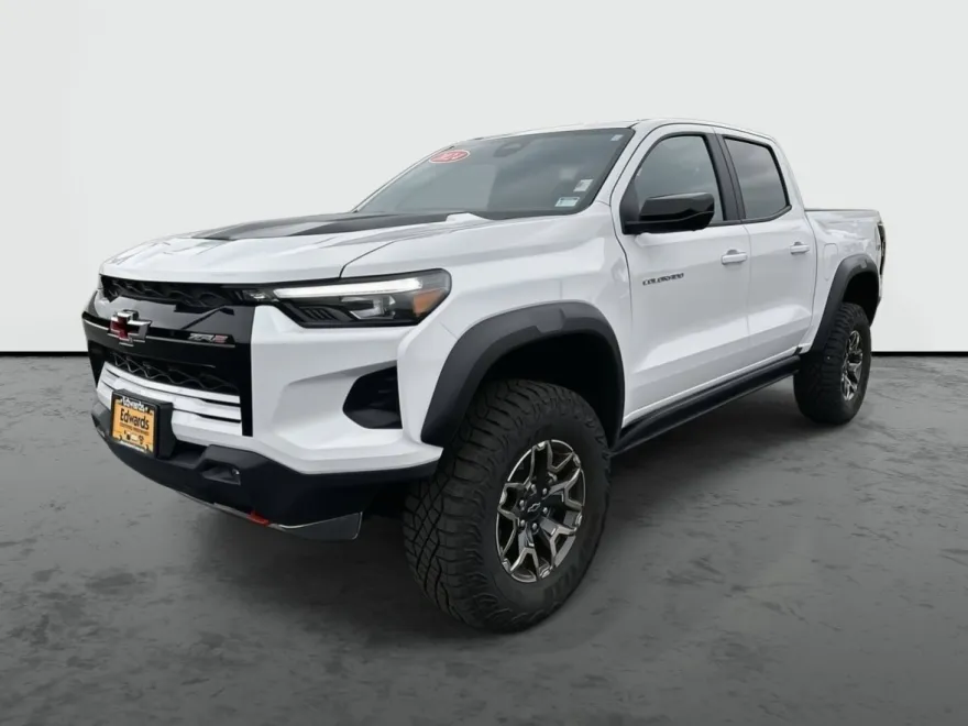 2024 Chevrolet Colorado ZR2 photo 1
