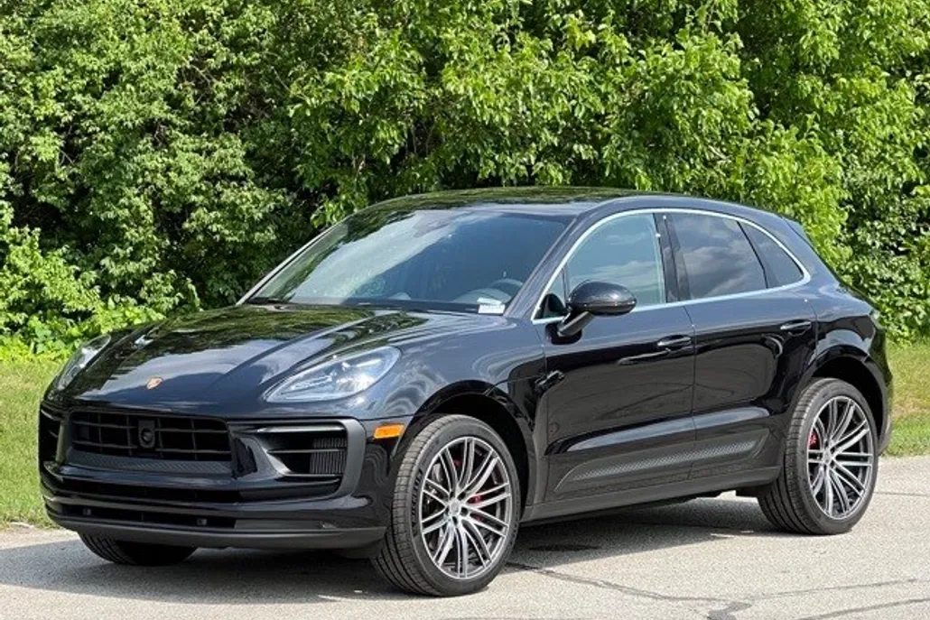 2024 Porsche Macan S photo 1