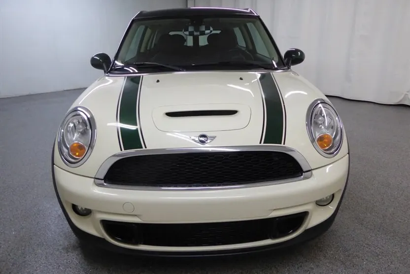 2013 Mini Clubman Base S photo 1