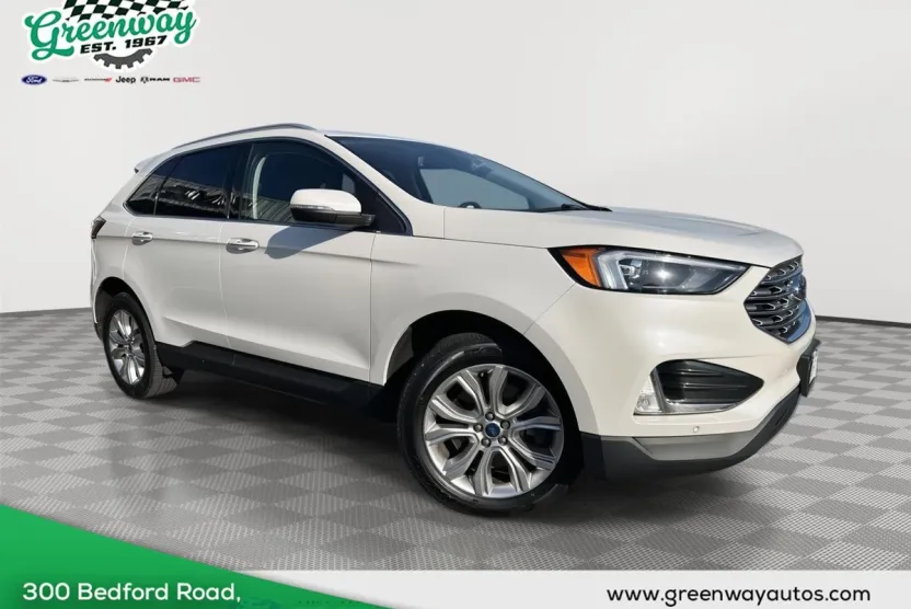 2022 Ford Edge Titanium photo 1