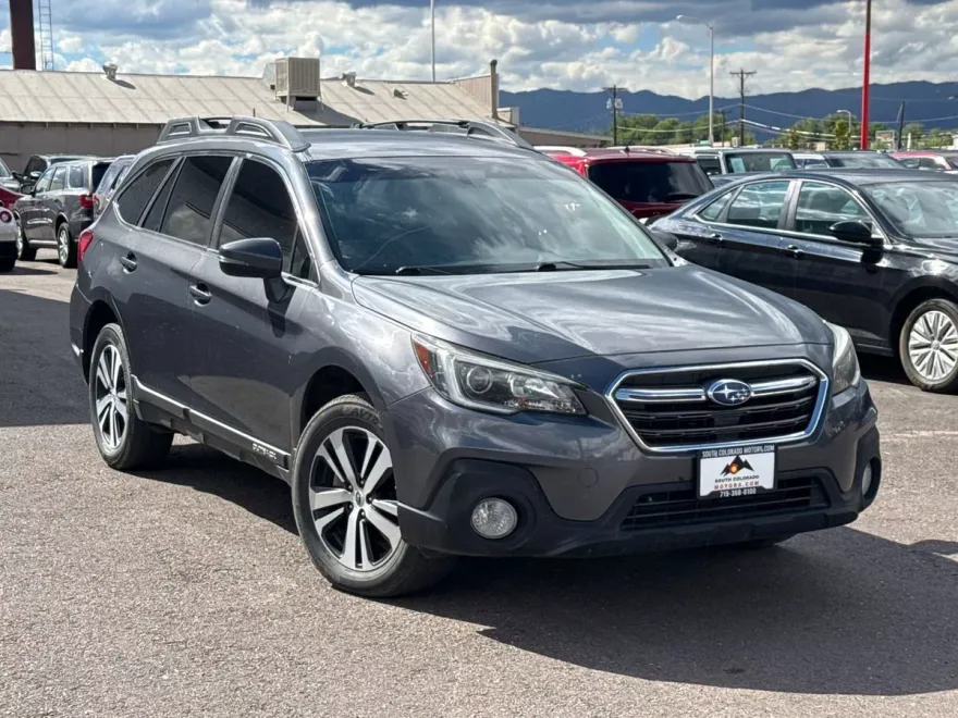 2019 Subaru Outback 2.5i Limited photo 1