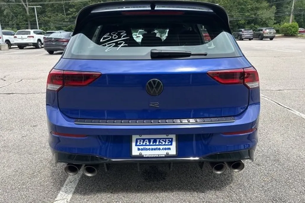 2025 Volkswagen Golf R photo 1
