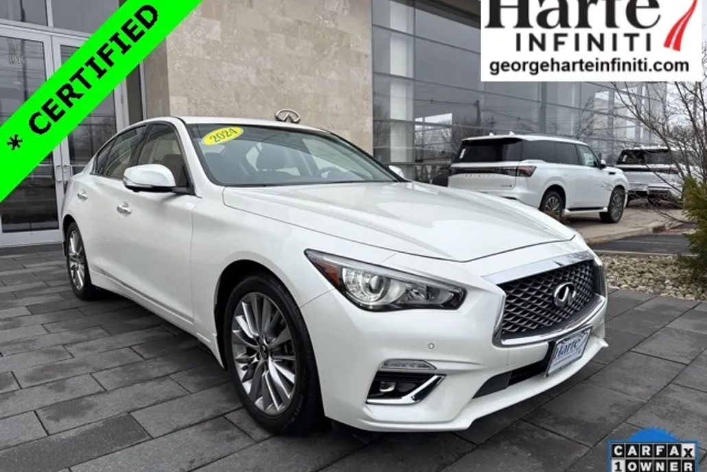 2024 Infiniti Q50 LUXE photo 1