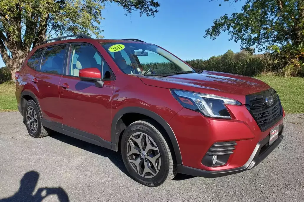 2022 Subaru Forester Premium photo 1