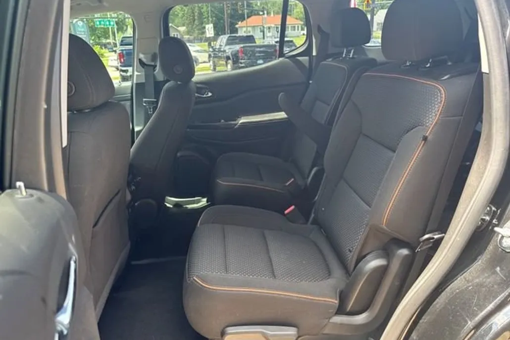 2023 Gmc Acadia AT4 photo 1