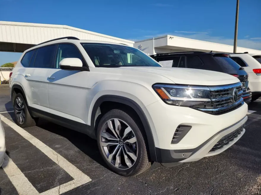 2022 Volkswagen Atlas V6 SE Technology photo 1