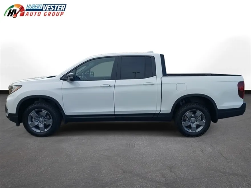 2025 Honda Ridgeline TrailSport photo 1