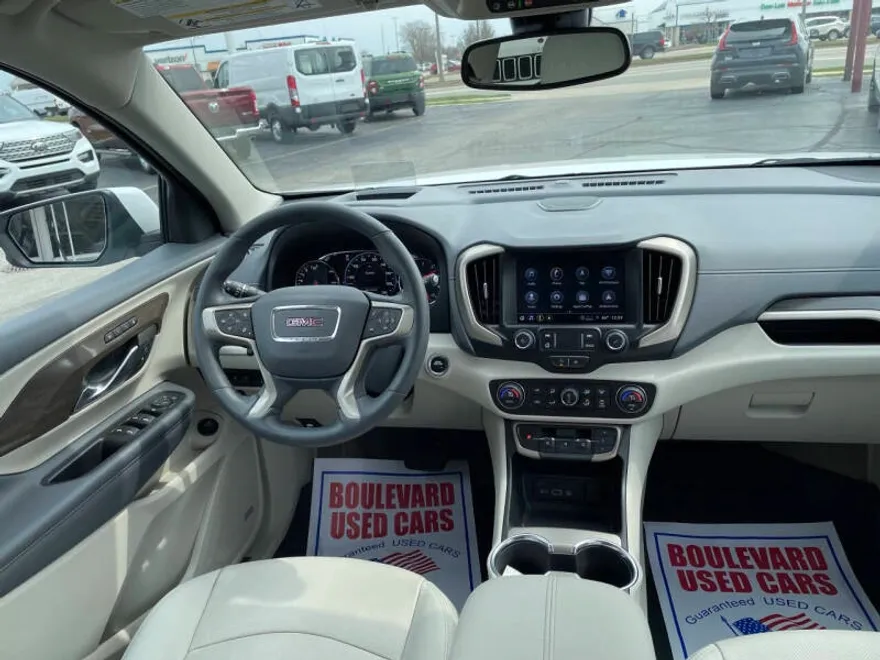 2023 Gmc Terrain Denali photo 1
