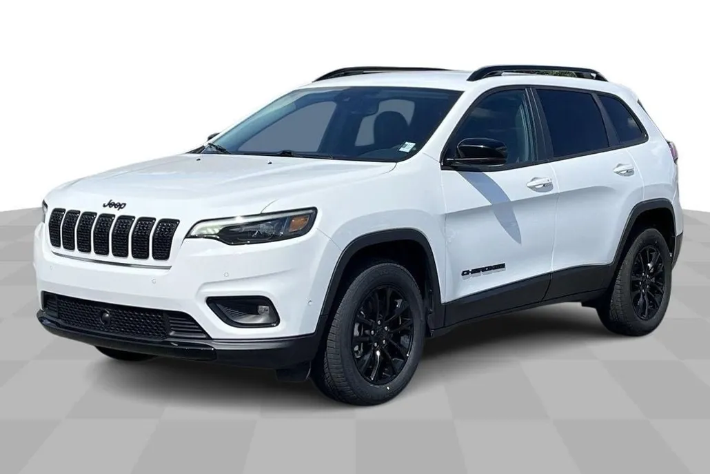 2023 Jeep Cherokee Altitude Lux photo 1