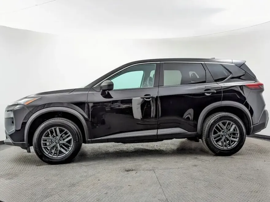 2023 Nissan Rogue S photo 1