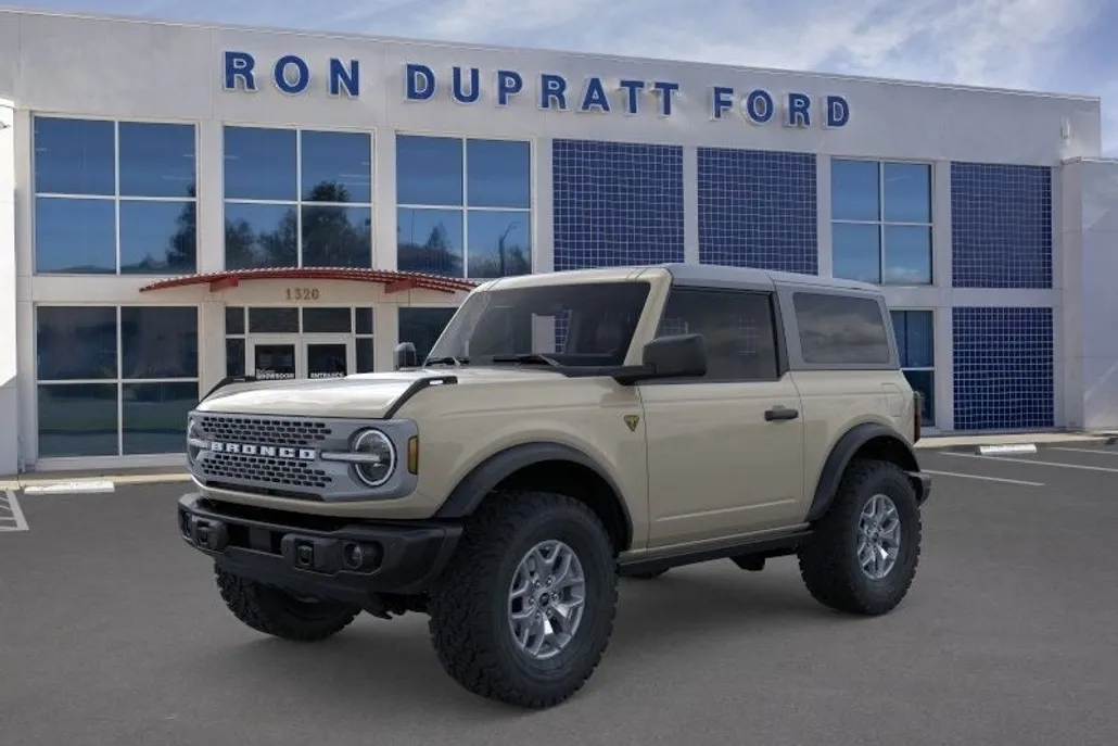 2025 Ford Bronco Badlands photo 1