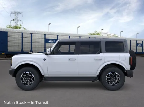 2025 Ford Bronco Outer Banks photo 4