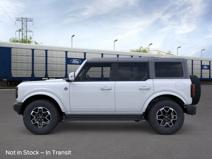 2025 Ford Bronco Outer Banks photo 4