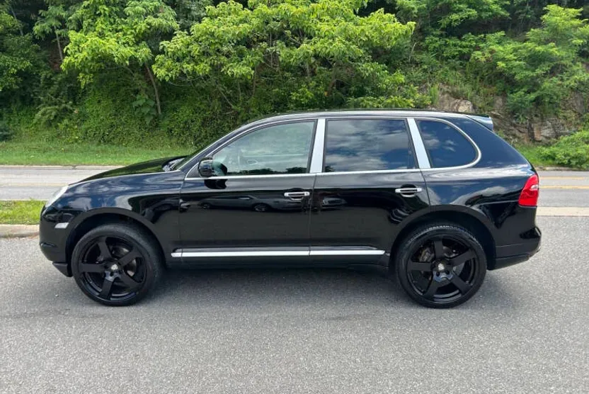 2009 Porsche Cayenne photo 1