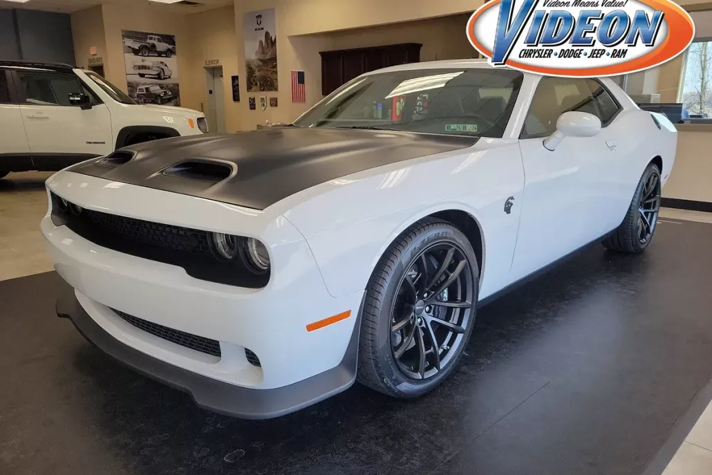 2023 Dodge Challenger SRT8 Hellcat photo 1