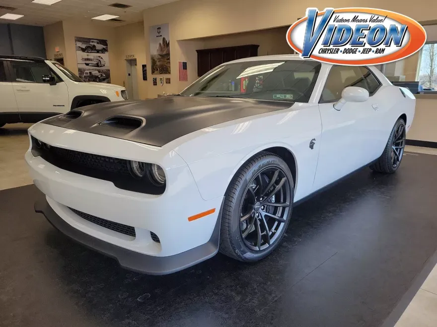 2023 Dodge Challenger SRT8 Hellcat photo 1