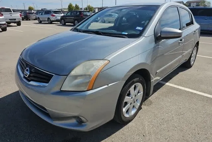2012 Nissan Sentra 2.0 S photo 1
