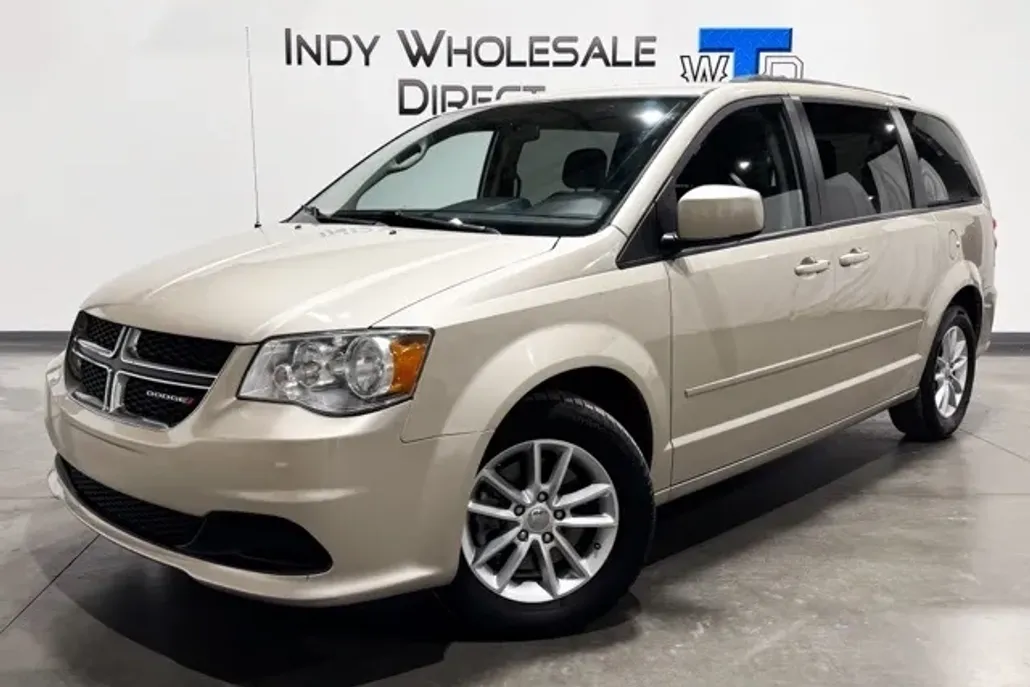 2014 Dodge Grand Caravan SXT photo 1