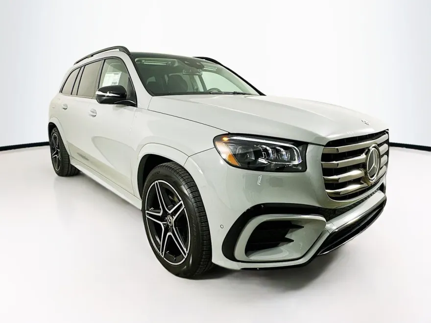 2025 Mercedes Benz GLS 450 4MATIC photo 1