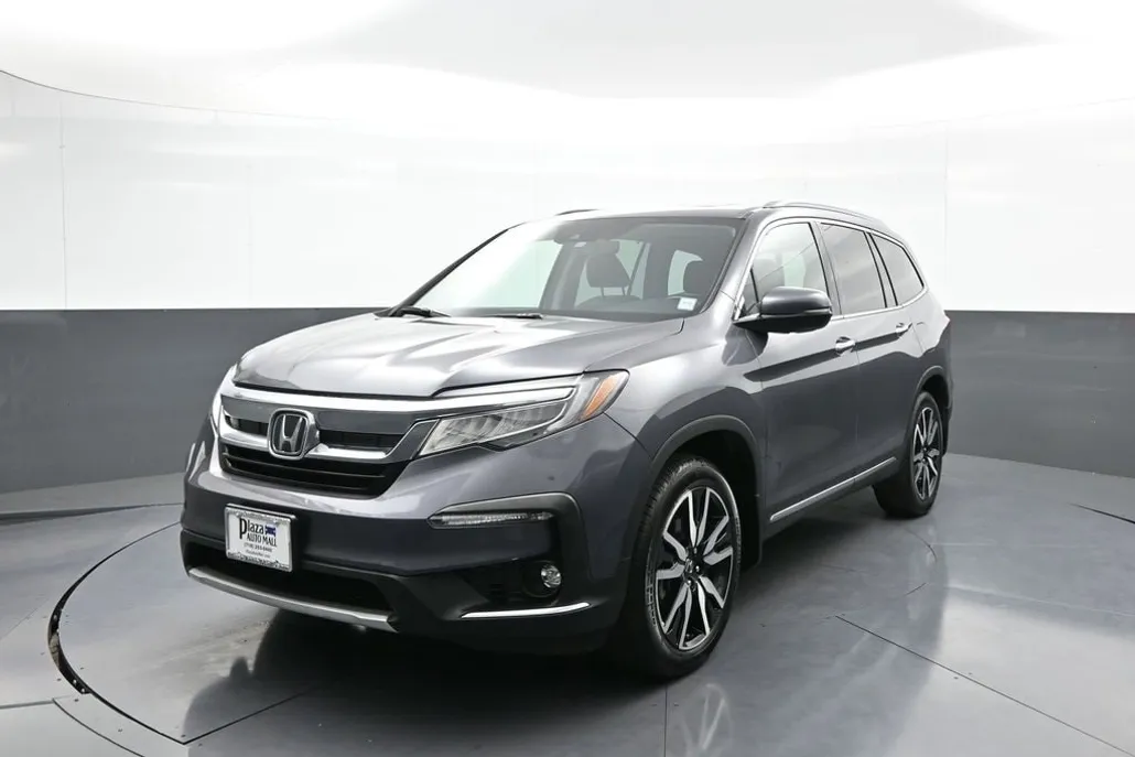 2022 Honda Pilot Touring photo 1