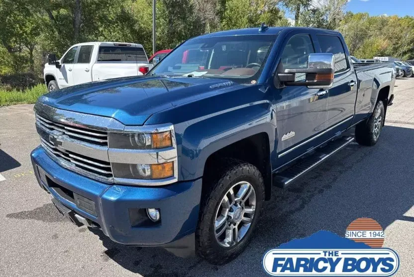 2016 Chevrolet Silverado 2500HD High Country photo 1