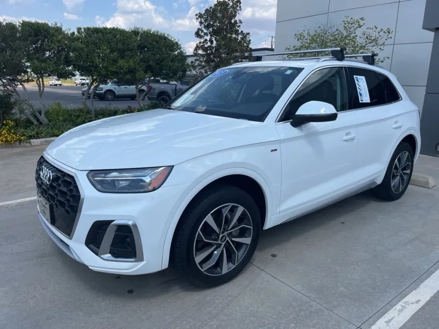 2023 Audi Q5 S line Premium Plus photo 1