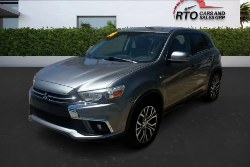 2018 Mitsubishi Outlander Sport SE photo 1