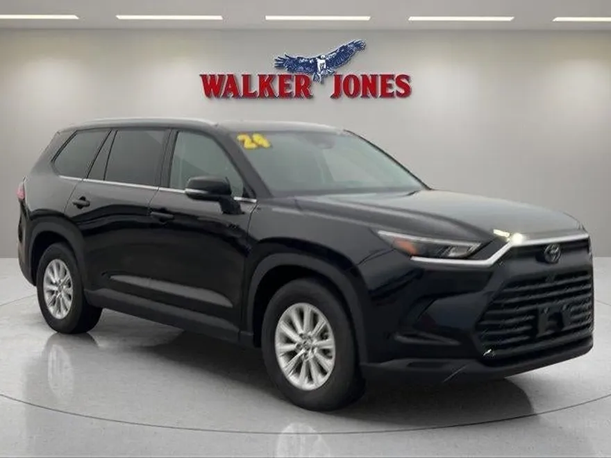 2024 Toyota Grand Highlander XLE photo 1