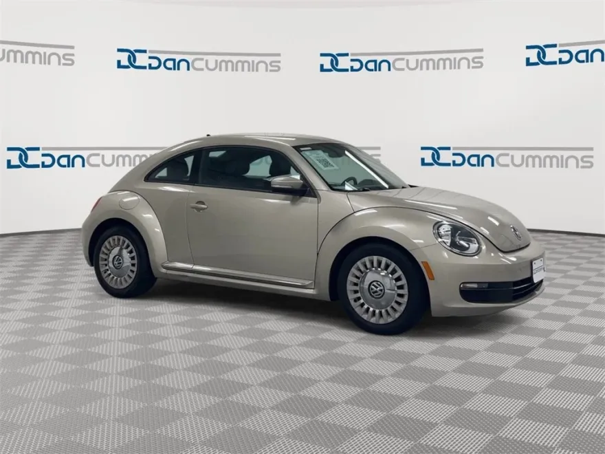 2014 Volkswagen Beetle 2.5L photo 1