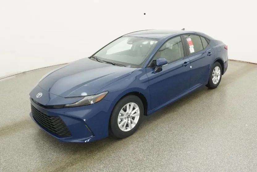 2026 Toyota Camry LE photo 1