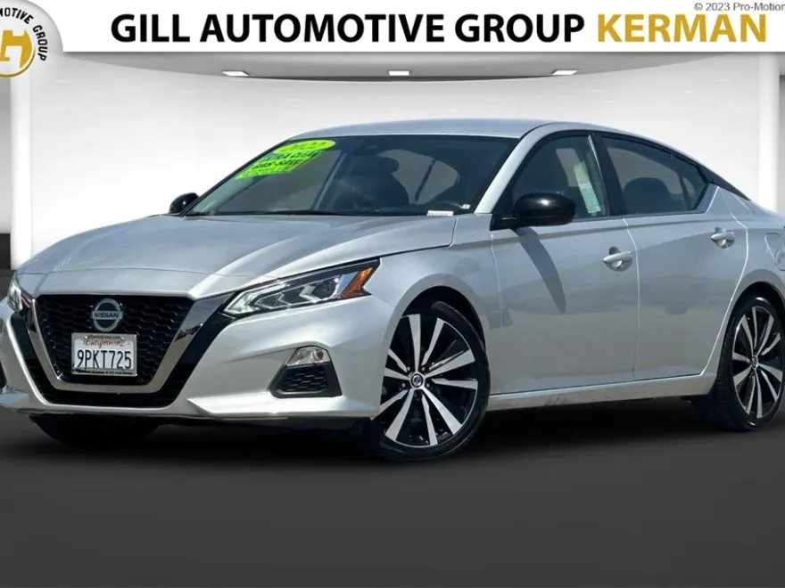 2022 Nissan Altima 2.5 SR photo 1