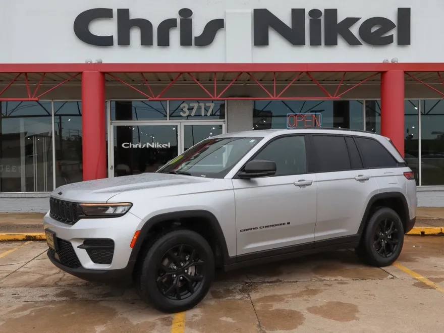 2024 Jeep Grand Cherokee Altitude photo 1