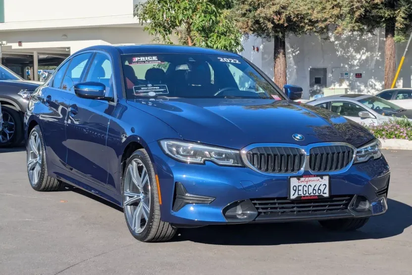 2022 Bmw 330i photo 1