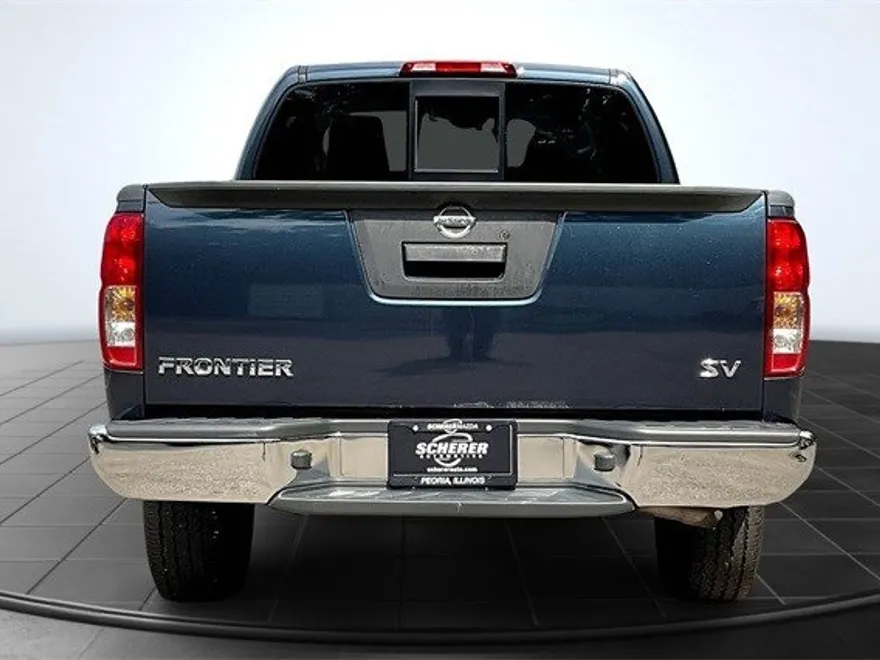 2016 Nissan Frontier SV photo 1
