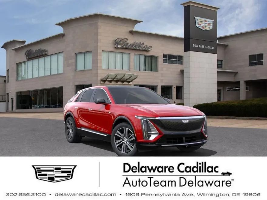 2025 Cadillac Lyriq Luxury photo 1