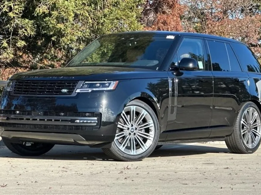 2025 Land Rover Range Rover SE photo 1