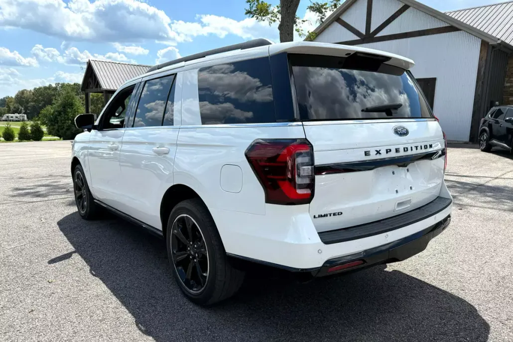 2023 Ford Expedition Limited photo 1