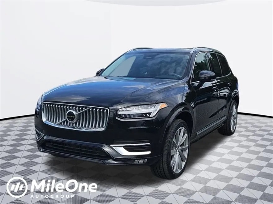 2023 Volvo XC90 Plus photo 1
