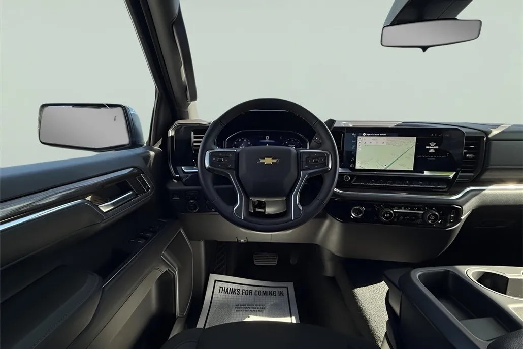 2024 Chevrolet Silverado 1500 LT photo 1