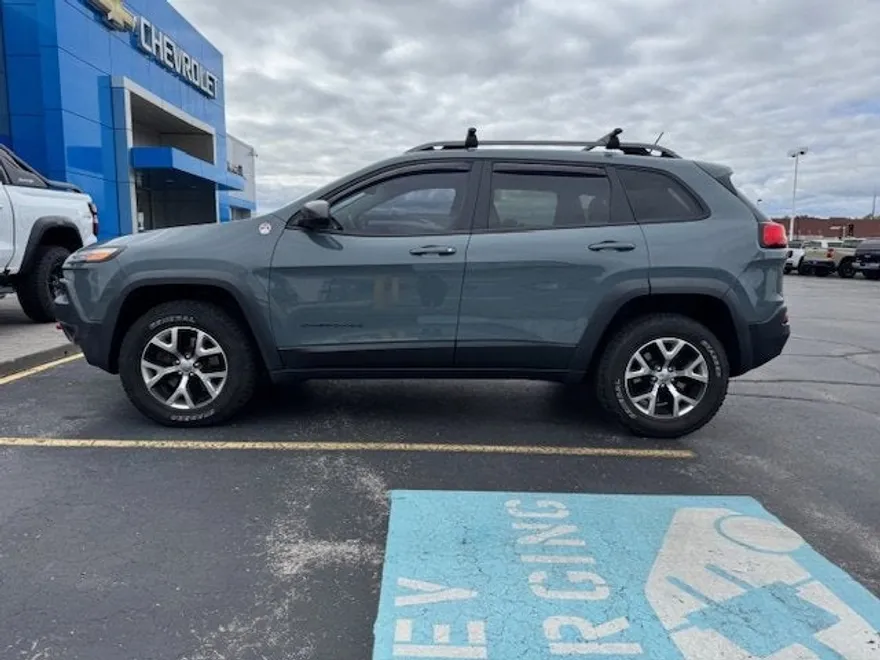 2014 Jeep Cherokee Trailhawk photo 1