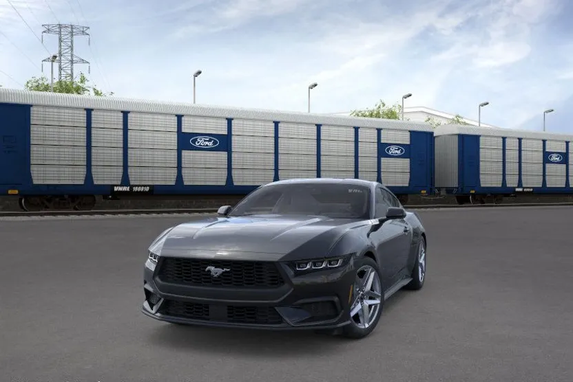 2025 Ford Mustang EcoBoost photo 1