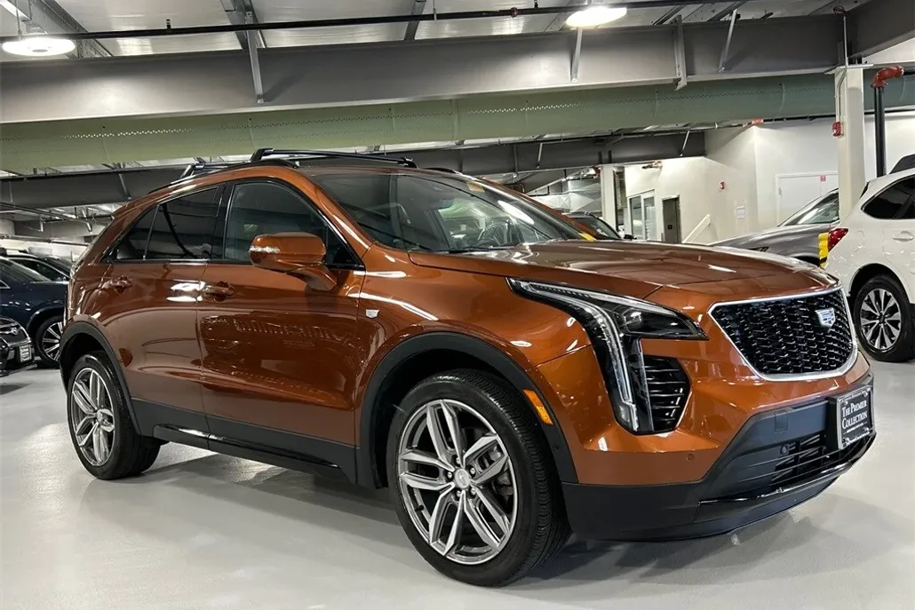 2019 Cadillac XT4 Sport photo 1